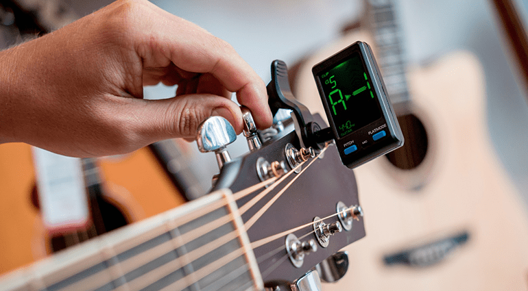 come accordare la chitarra