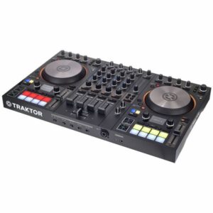 Native Instruments Traktor S4 MK3 mixare DJ